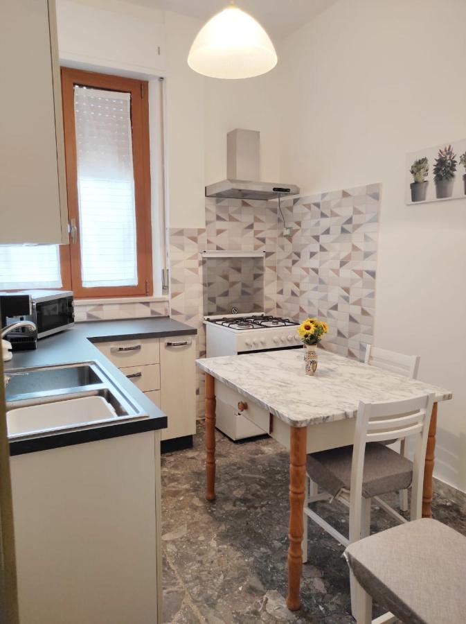 La Colonna Holiday House Apartment เลชเช ภายนอก รูปภาพ